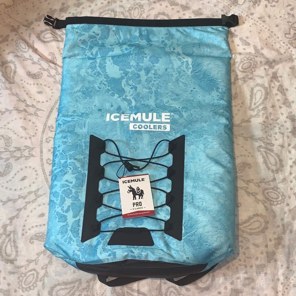 NWT IceMule Pro 33L XLarge Waterproof Backpack Cooler Bag Realtree Wave Blue
